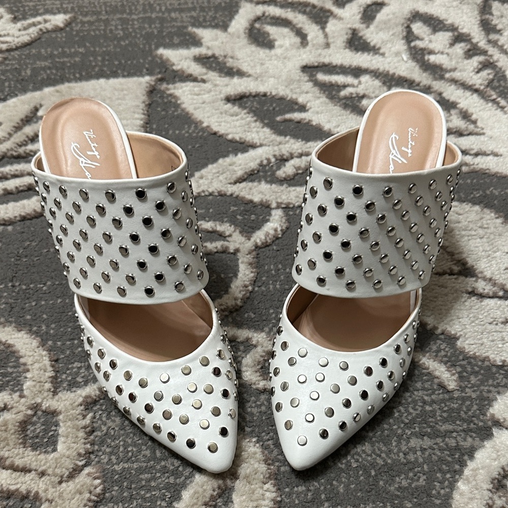 Vintage Havana Mules Elegant White Studded Women's Mules SZ 10